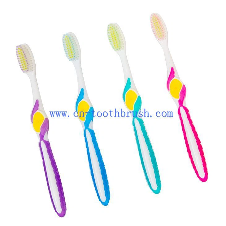 Brwsh dannedd glân iach i oedolyn